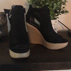 NWOT Carlos Santa wedges 8.5
